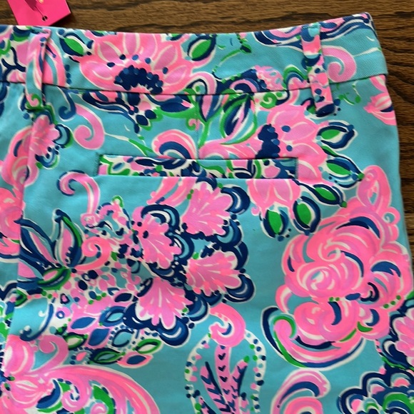 Lilly Pulitzer Callaghan stretch short in "Jungle Sunrise" - size 4 - NWT - Picture 7 of 9